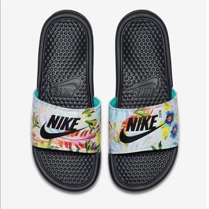 Nike Benassi JDI Floral woman slides